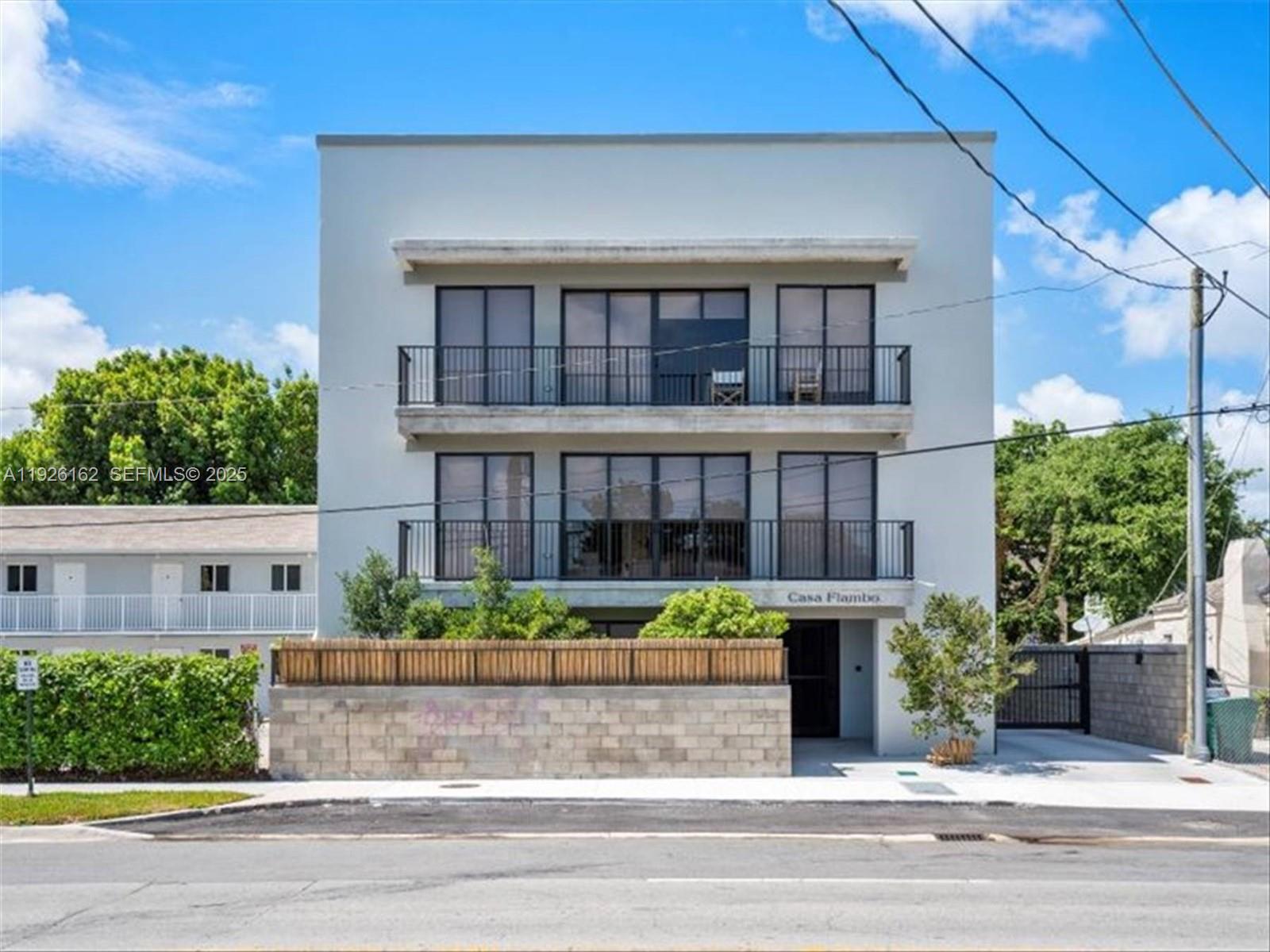 Ver detalles / sq. ft. $ 2025-12-05 0 foto