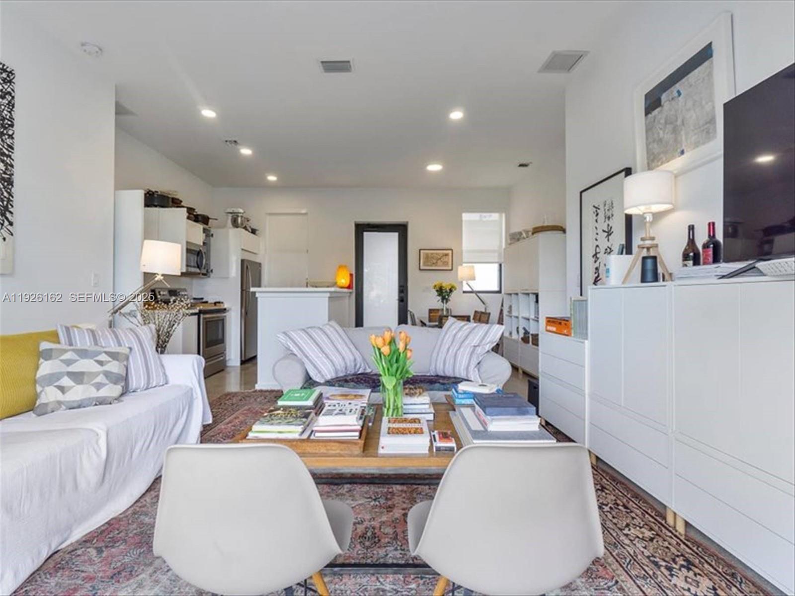 Ver detalles / sq. ft. $ 2025-12-05 0 foto