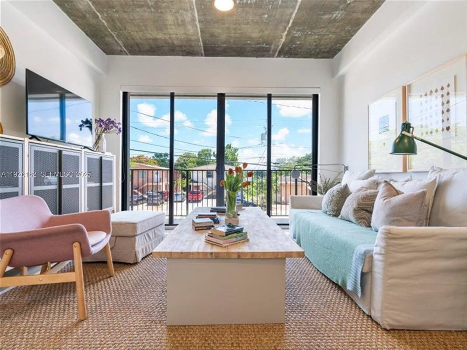 Ver detalles / sq. ft. $ 2025-12-05 0 foto