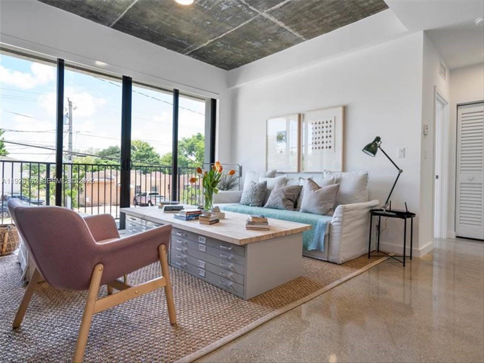 Ver detalles / sq. ft. $ 2025-12-05 0 foto