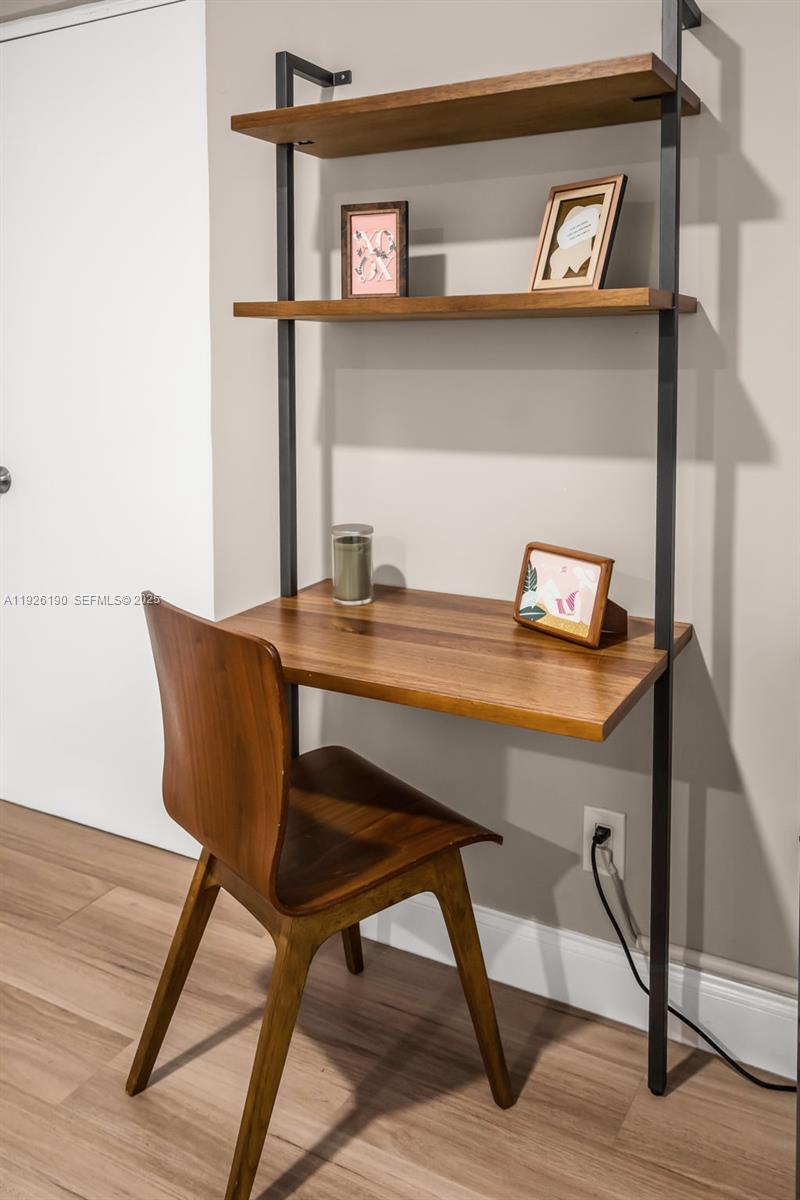 1100 3 / 2 1258 кв.футов $ 2025-12-05 0 Фото