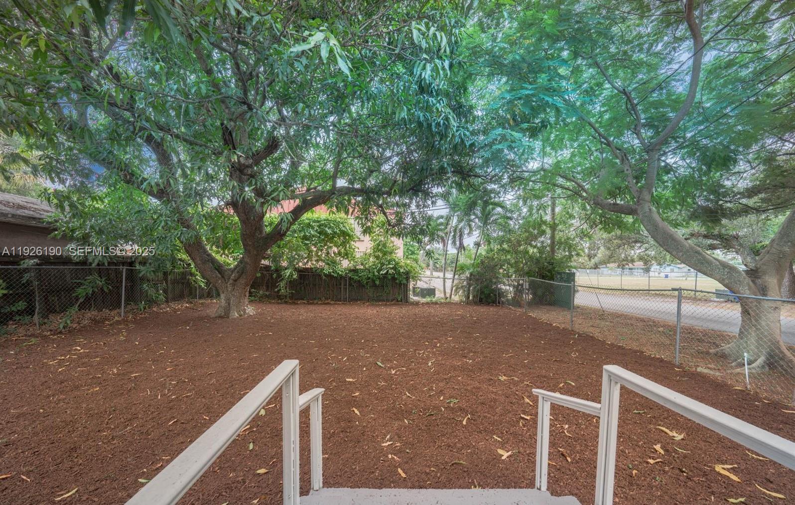 1100 3 / 2 1258 кв.футов $ 2025-12-05 0 Фото