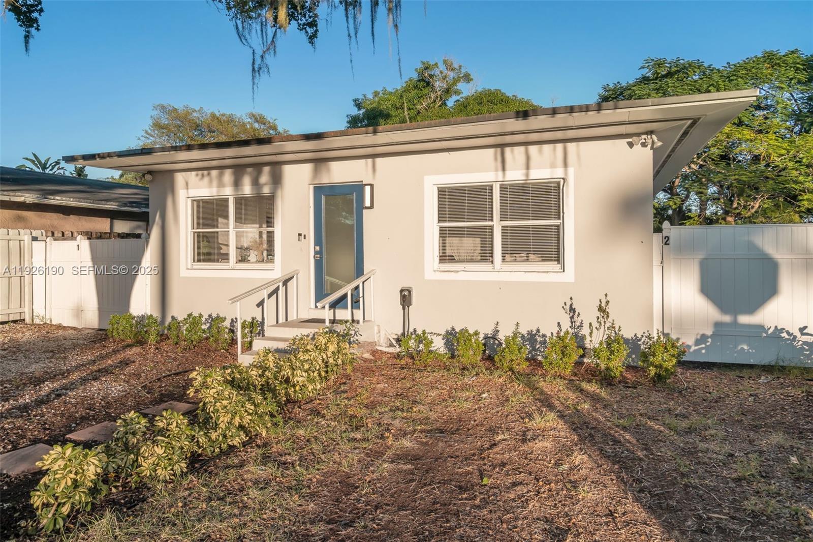 1100 3 / 2 1258 кв.футов $ 2025-12-05 0 Фото