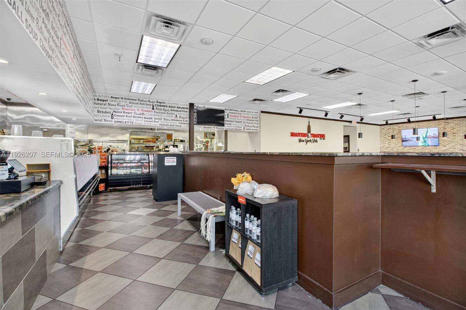   /   sq. ft. $ 2025-12-05 0 foto