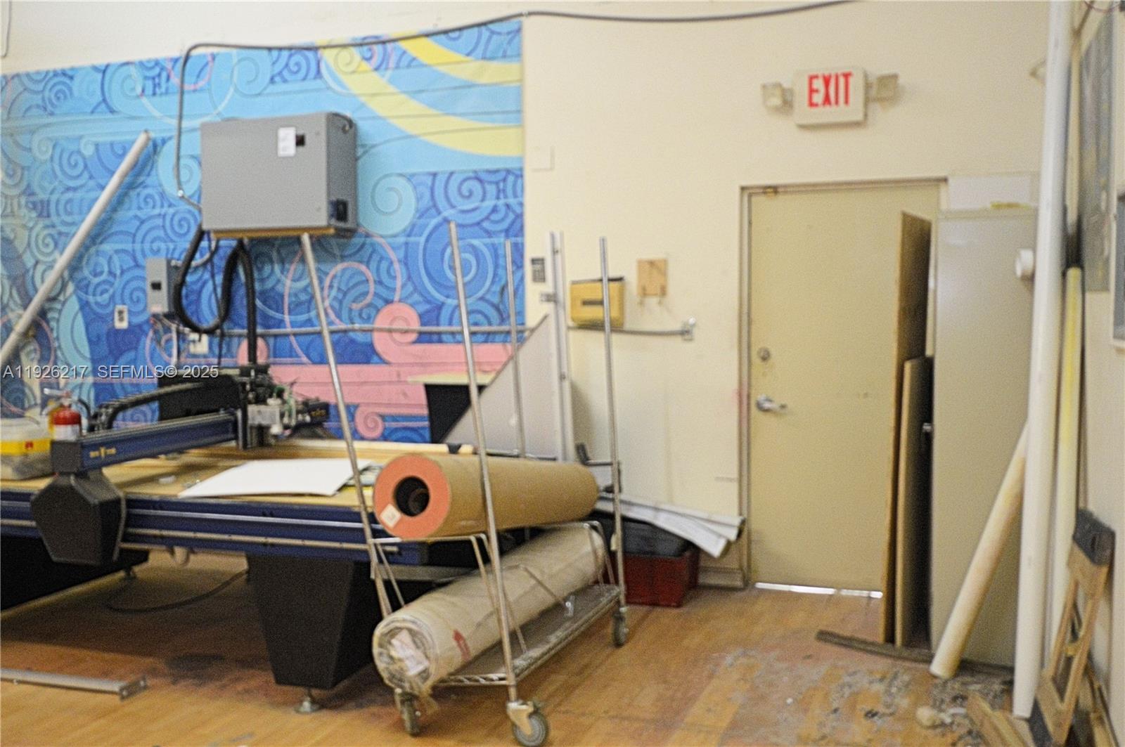 See details 1680 / sq. ft. $ 2025-12-05 0 Photo