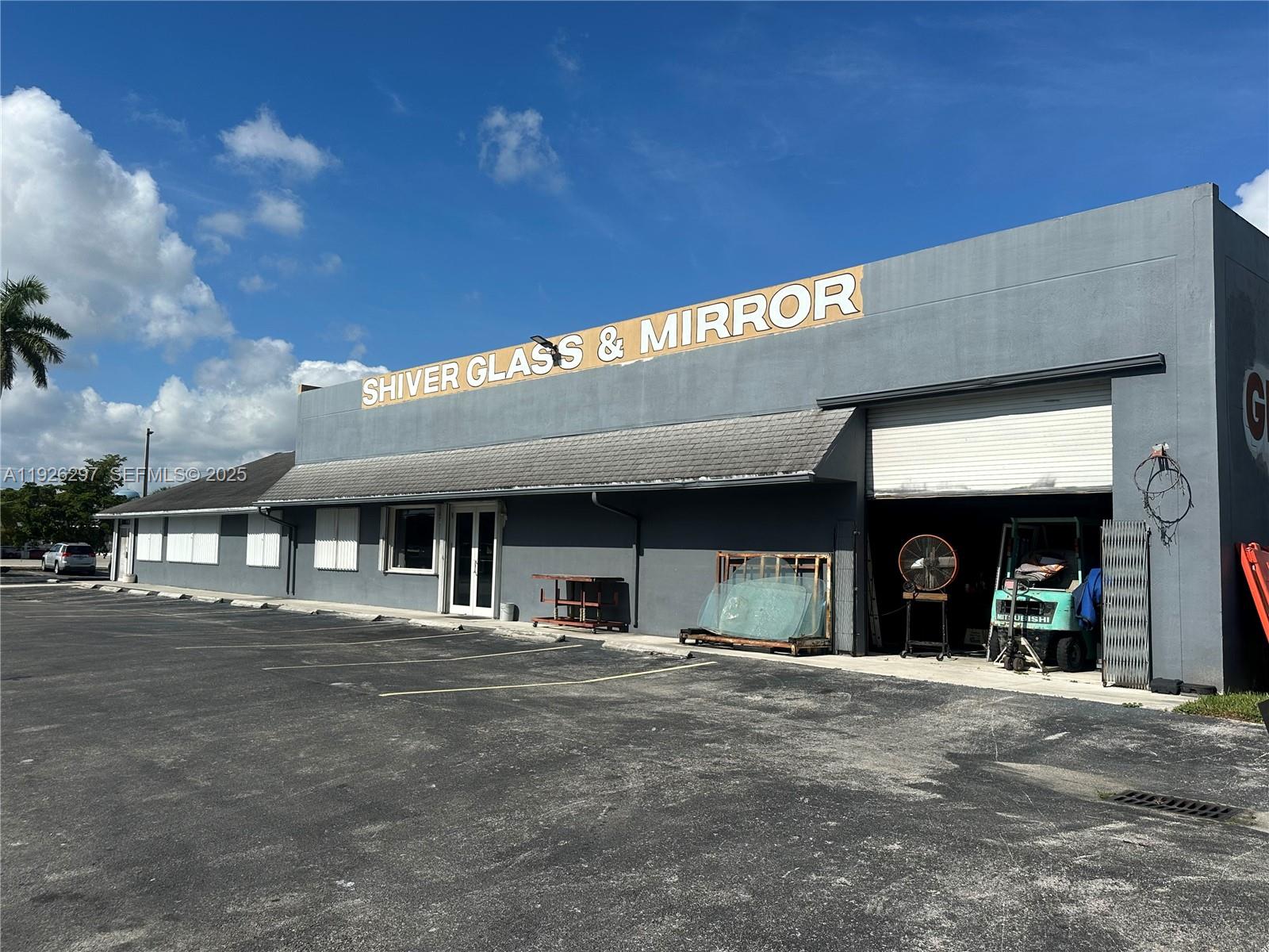   /   sq. ft. $ 2025-12-05 0 Photo