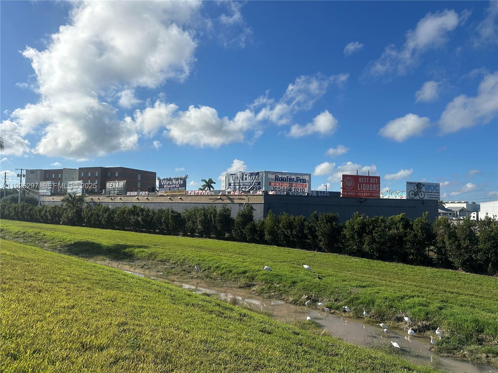   /   sq. ft. $ 2025-12-05 0 Photo