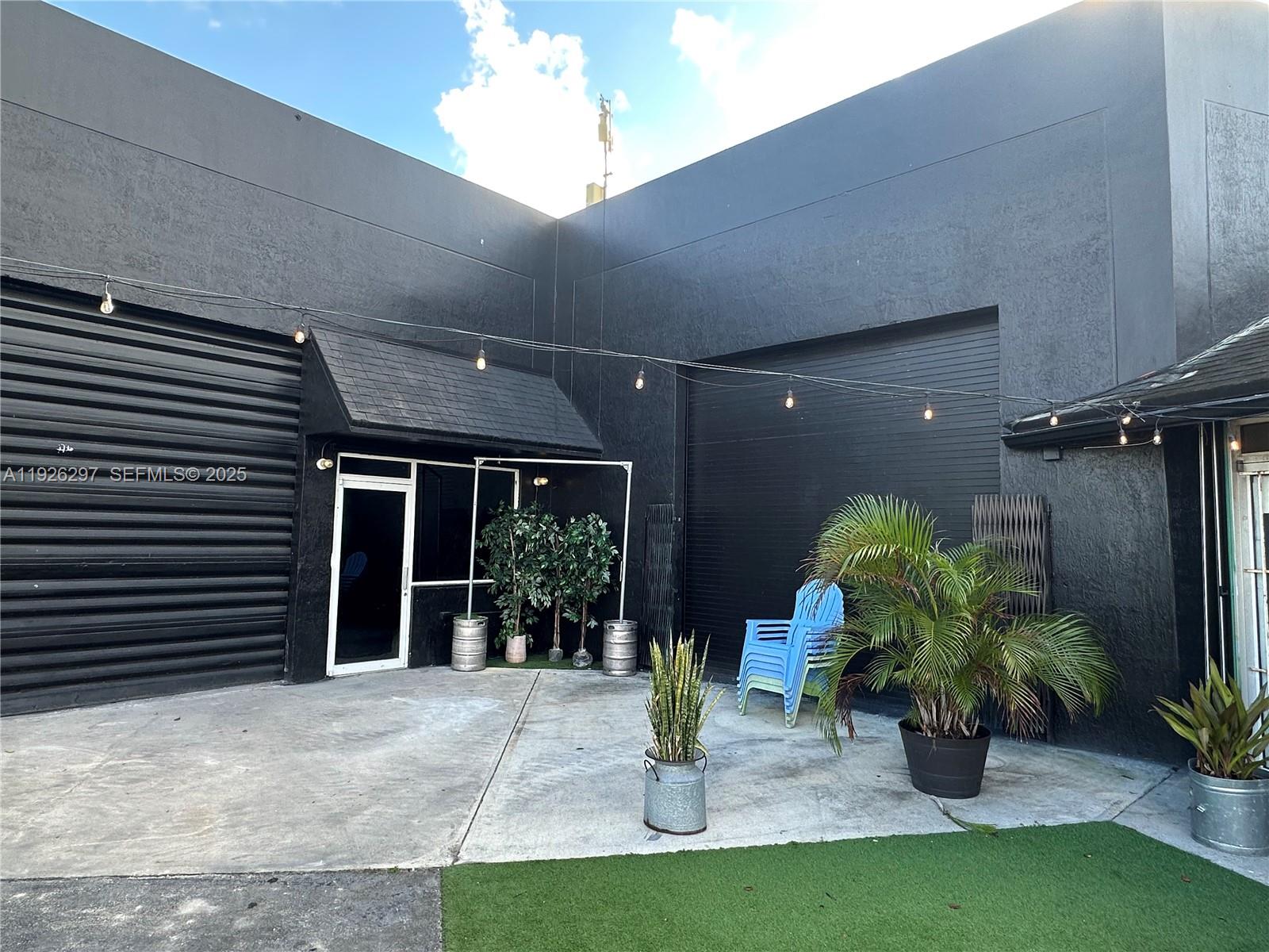   /   sq. ft. $ 2025-12-05 0 Photo