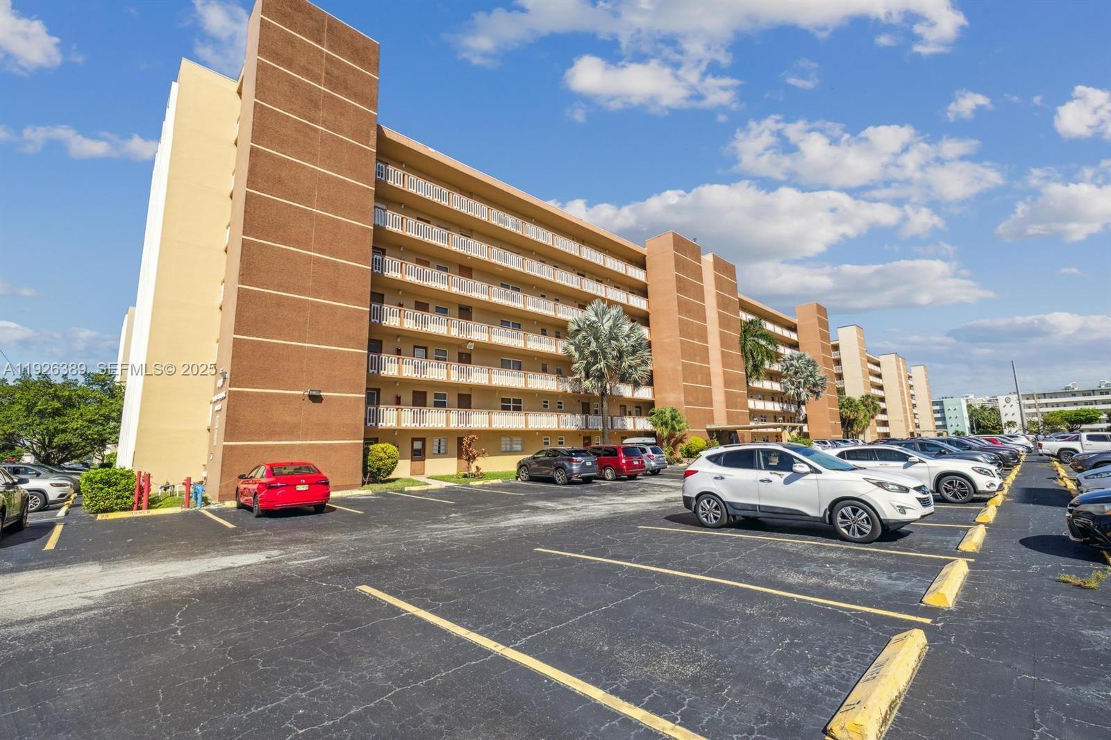 Photo of 610 12th Ave  #304, Hallandale Beach, Florida, 33009 - 