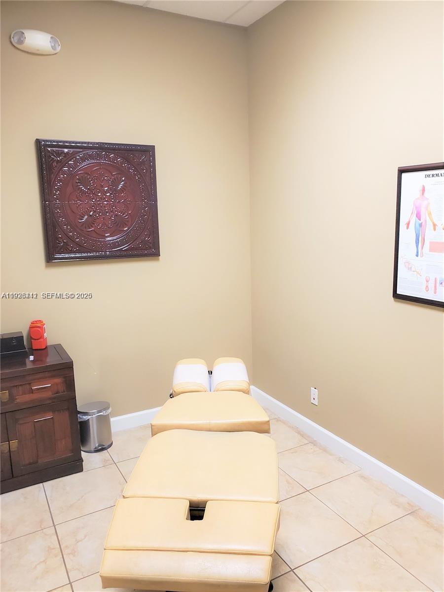 Ver detalles 202 / sq. ft. $ 2025-12-11 0 foto