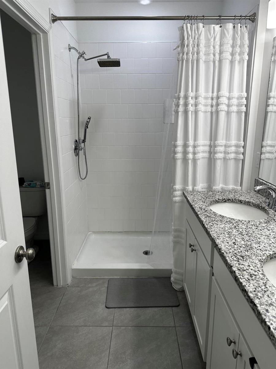 Ver detalles 2236 3 / 1604 sq. ft. $ 2026-04-08 0 foto