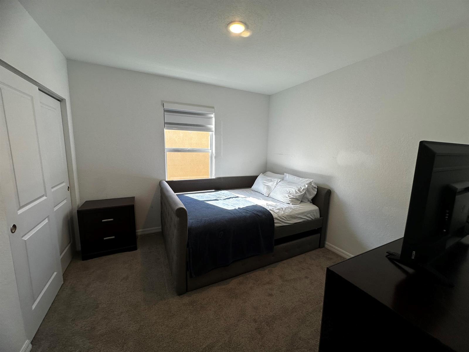 Ver detalles 2236 3 / 1604 sq. ft. $ 2026-04-08 0 foto