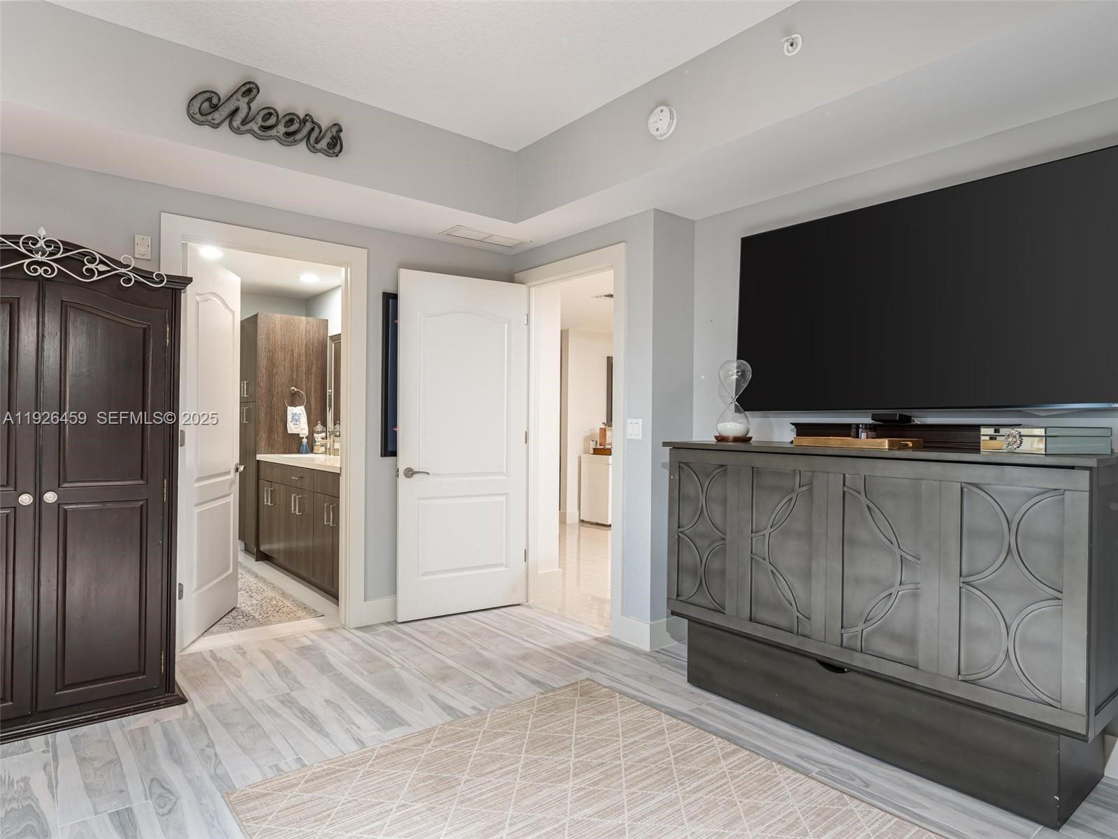 Photo of 3415 Ocean Drive  #605, Hollywood, Florida, 33019 - 