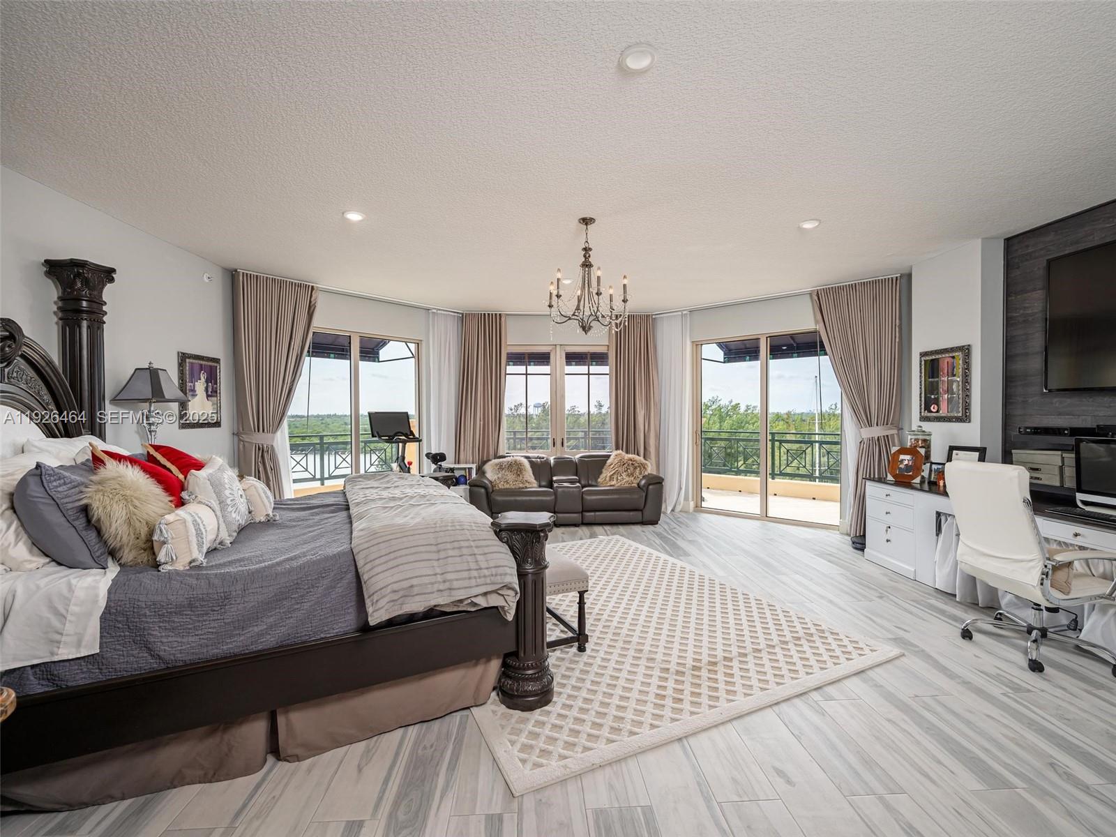 Photo of 3415 Ocean Drive #605, Hollywood, Florida, 33019 -