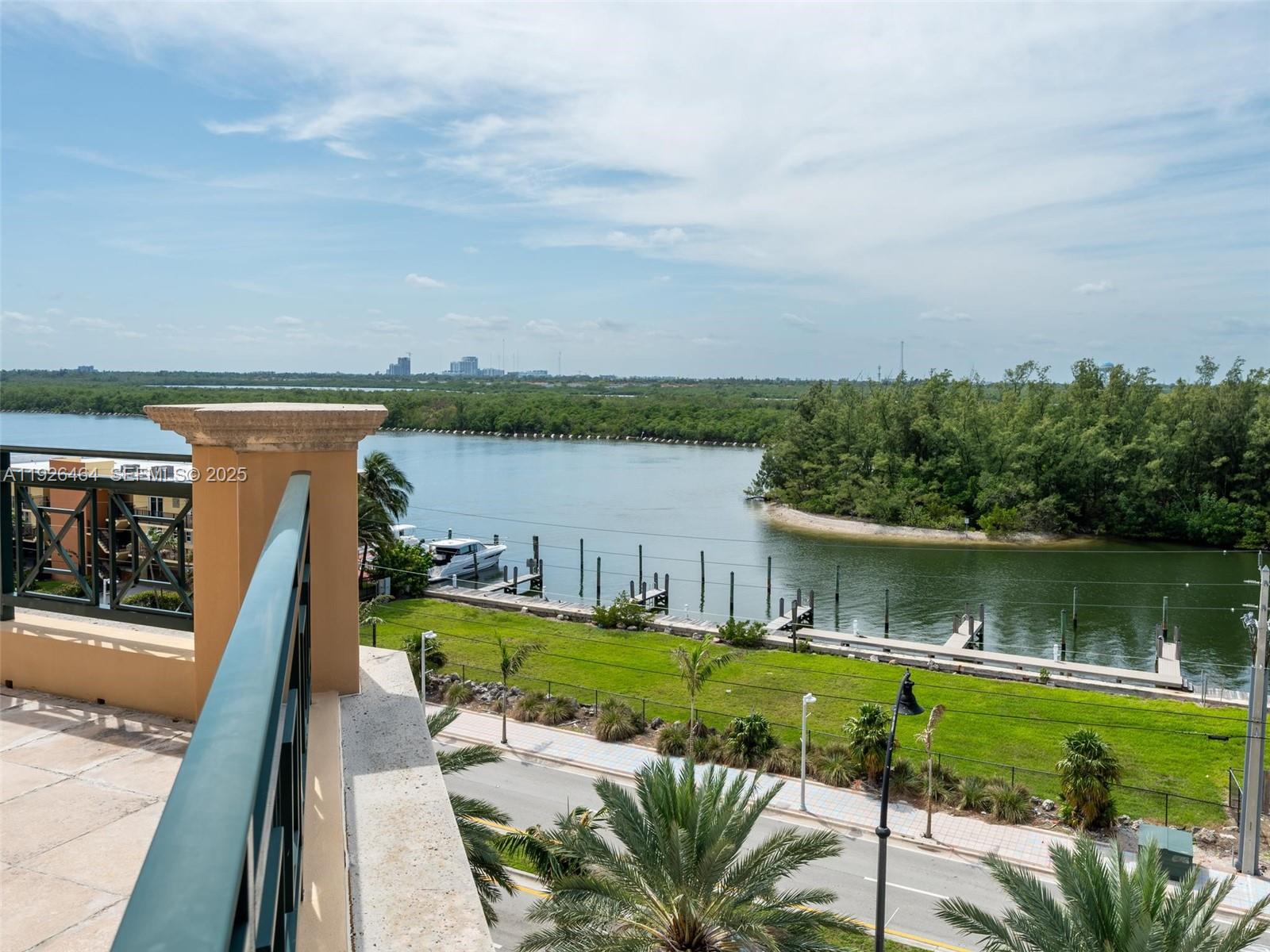 Photo of 3415 Ocean Drive #605, Hollywood, Florida, 33019 -