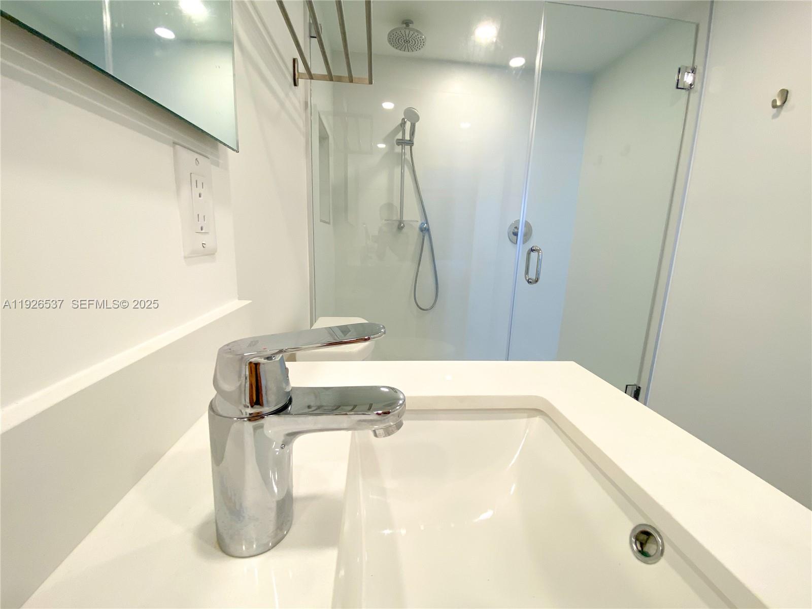 1506 2 / 2 1521 sq. ft. $ 2025-12-06 0 Photo