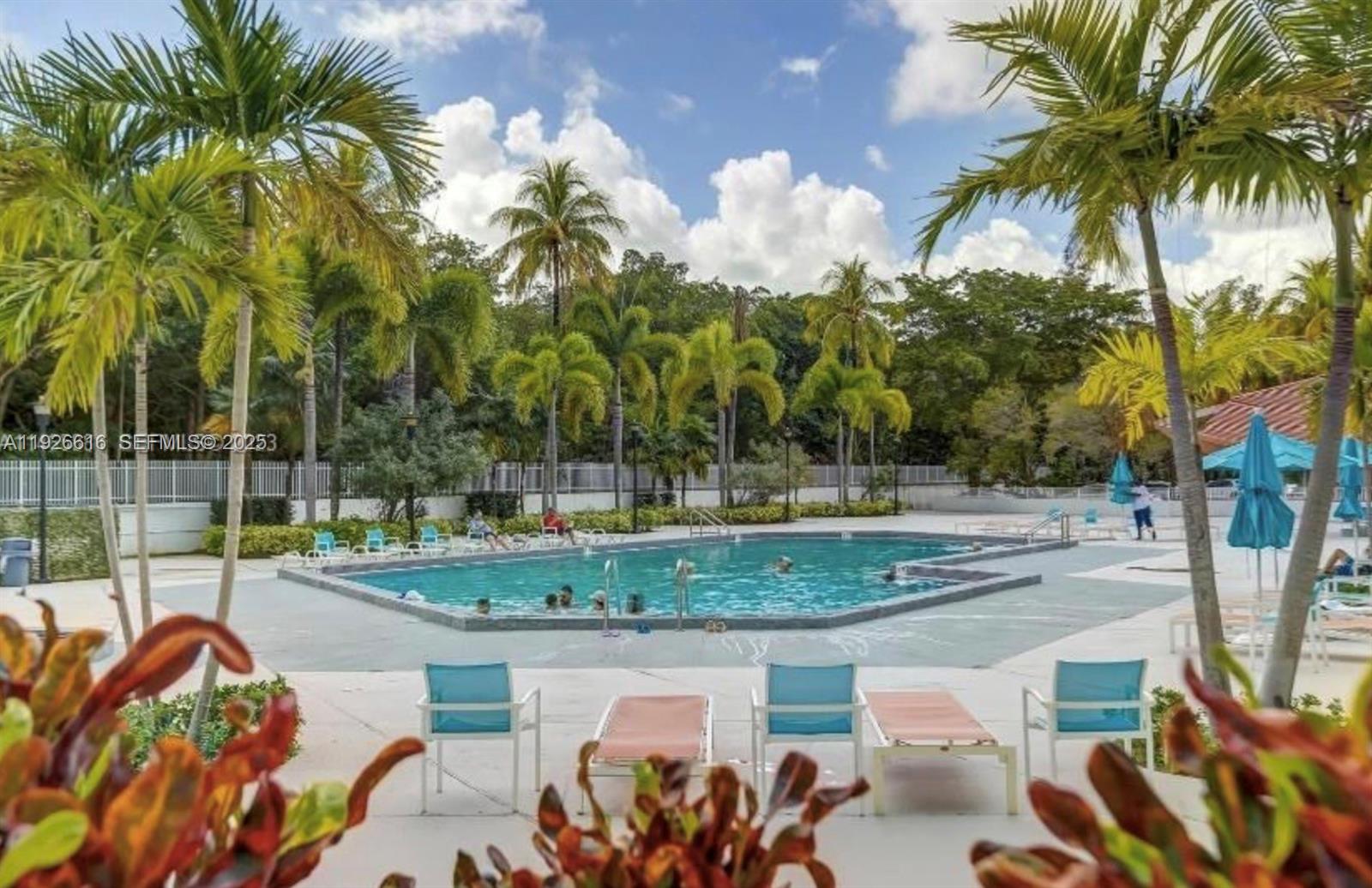 ph 31 2 / 2 1357 sq. ft. $ 2025-12-07 0 Photo