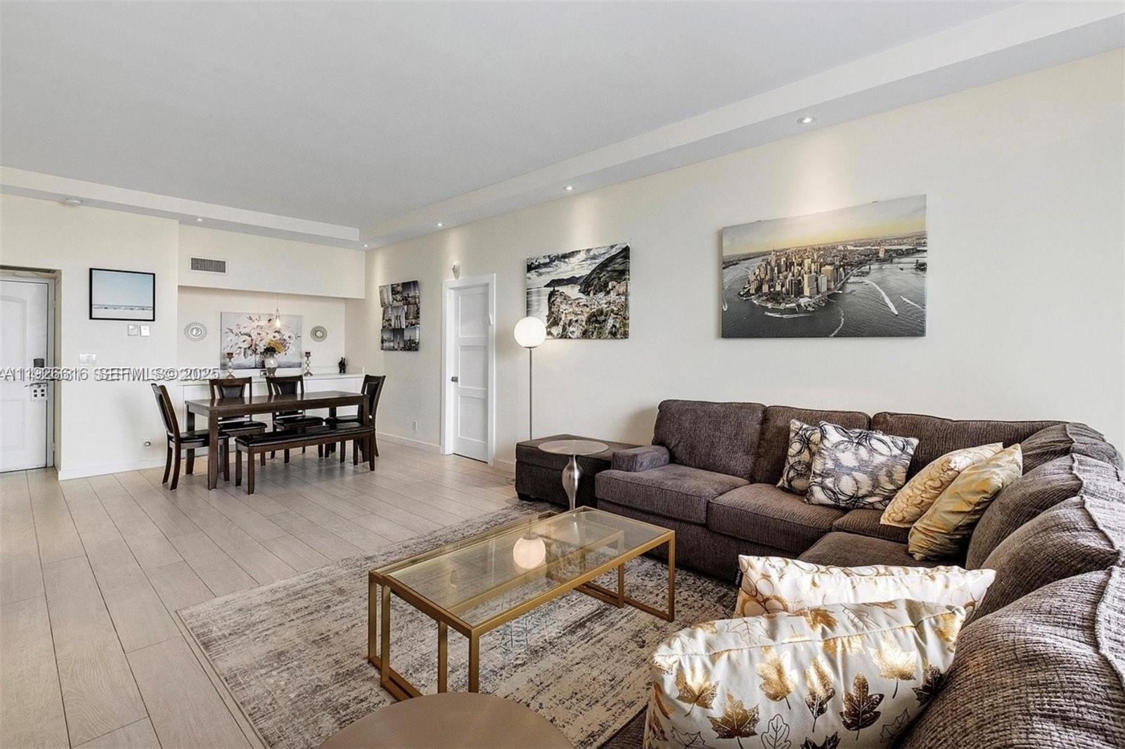 ph 31 2 / 2 1357 sq. ft. $ 2025-12-07 0 Photo