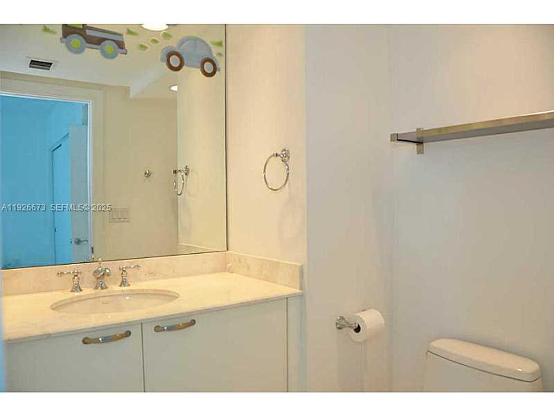 Photo of 3535 OCEAN DR #705, Hollywood, Florida, 33019 - Bathroom