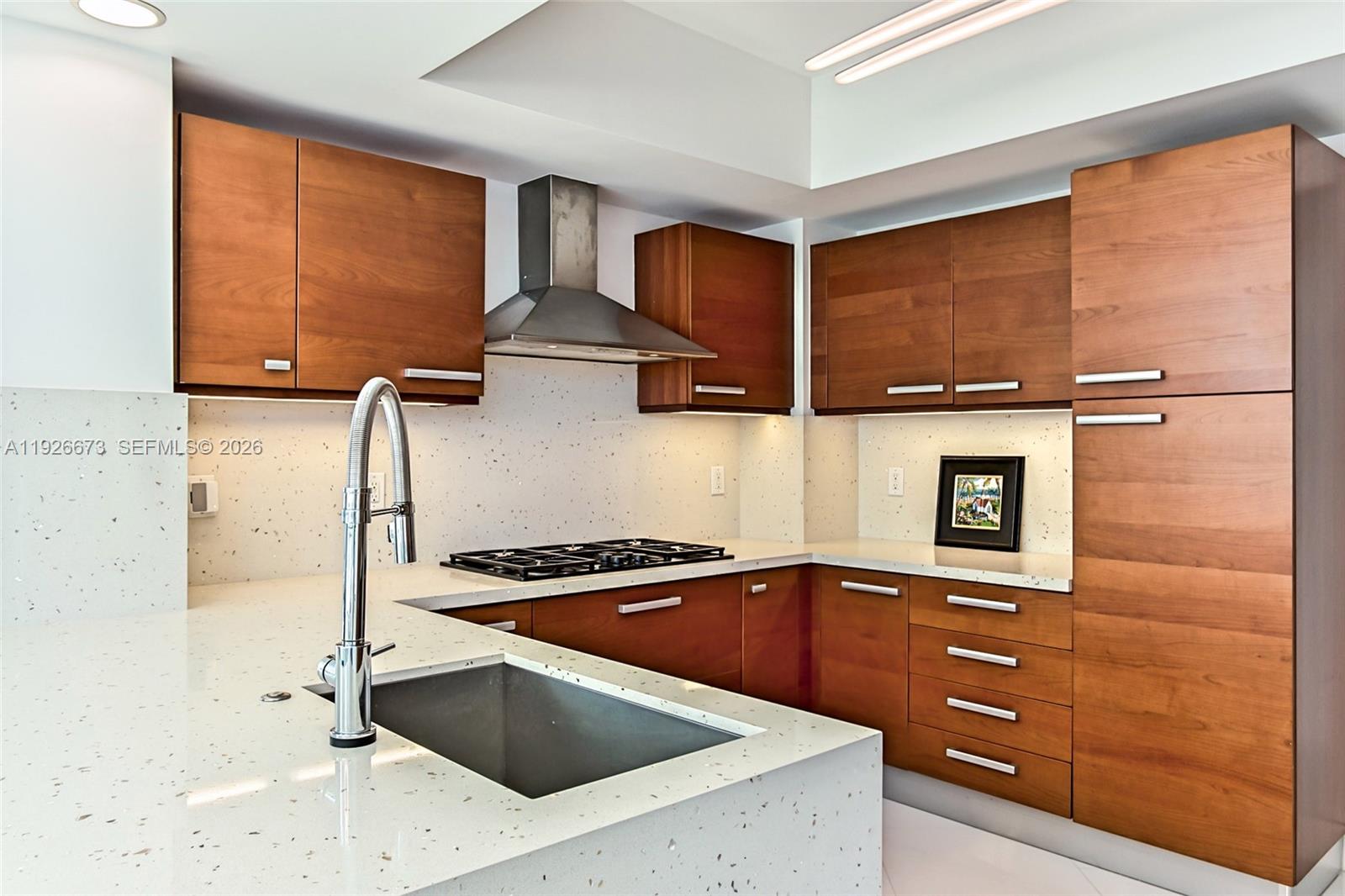 Photo of 3535 OCEAN DR  #705, Hollywood, Florida, 33019 - 