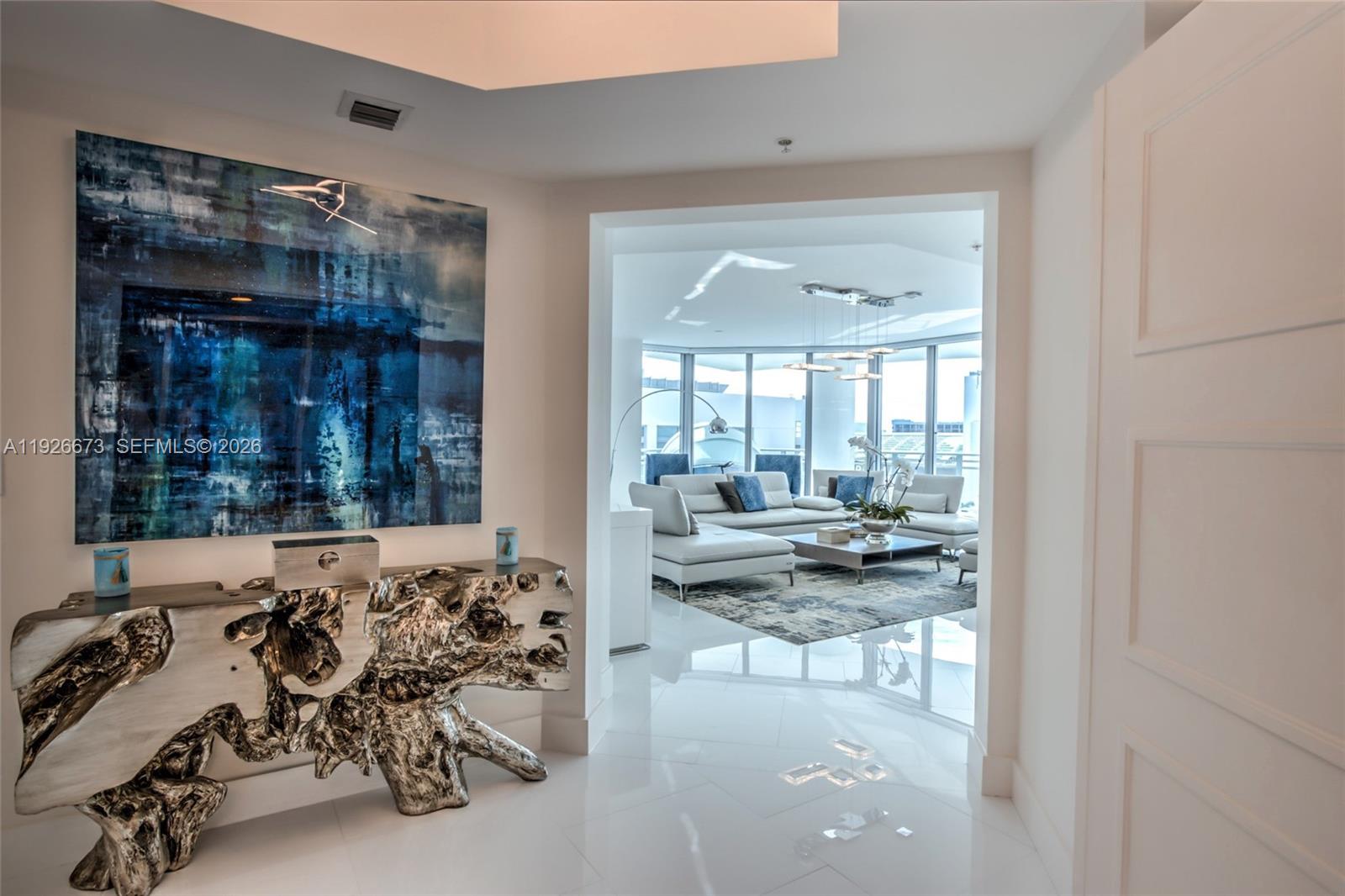 Photo of 3535 OCEAN DR  #705, Hollywood, Florida, 33019 - Foyer