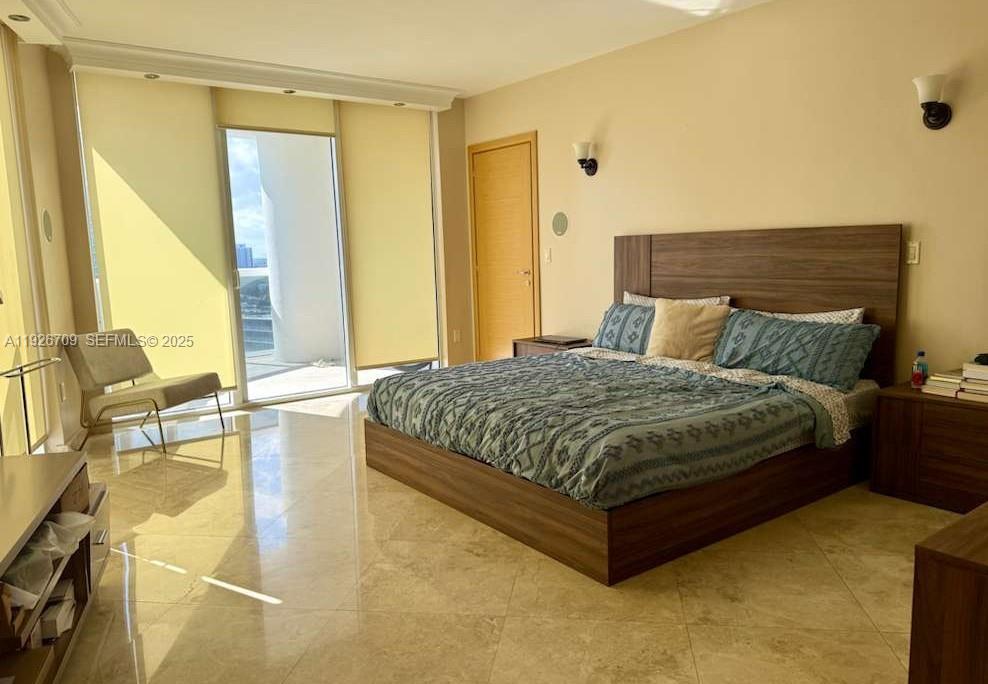 1405 2 / 2 1782 sq. ft. $ 2025-12-07 0 foto