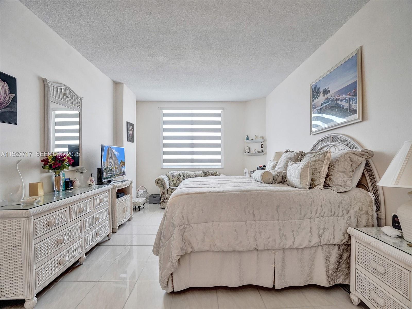 3P 2 / 2 1380 sq. ft. $ 2025-12-07 0 Photo