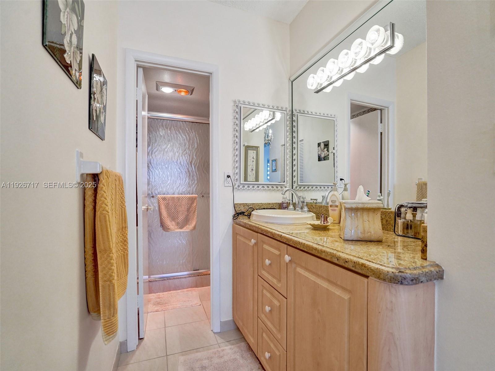 3P 2 / 2 1380 sq. ft. $ 2025-12-07 0 Photo