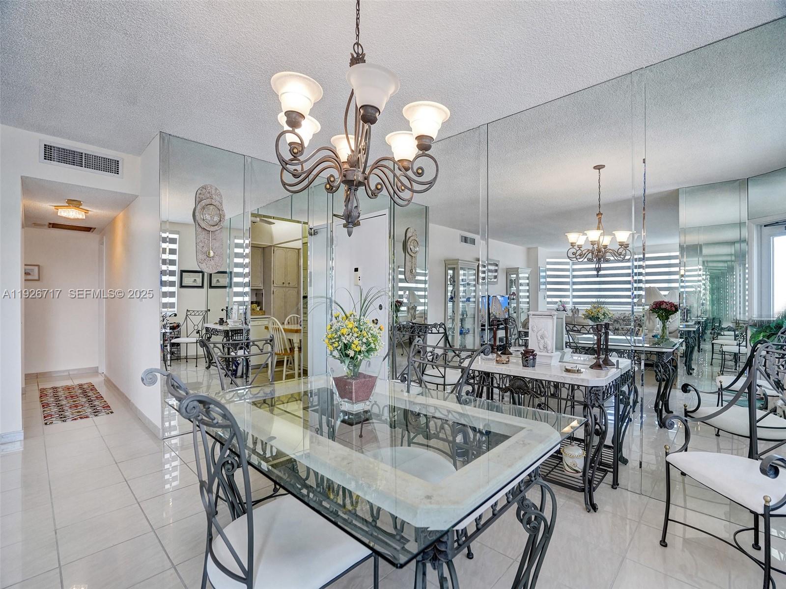 3P 2 / 2 1380 sq. ft. $ 2025-12-07 0 Photo