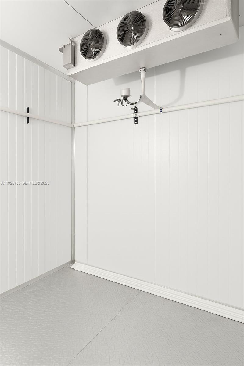 B24  /   sq. ft. $ 2025-12-07 0 Photo