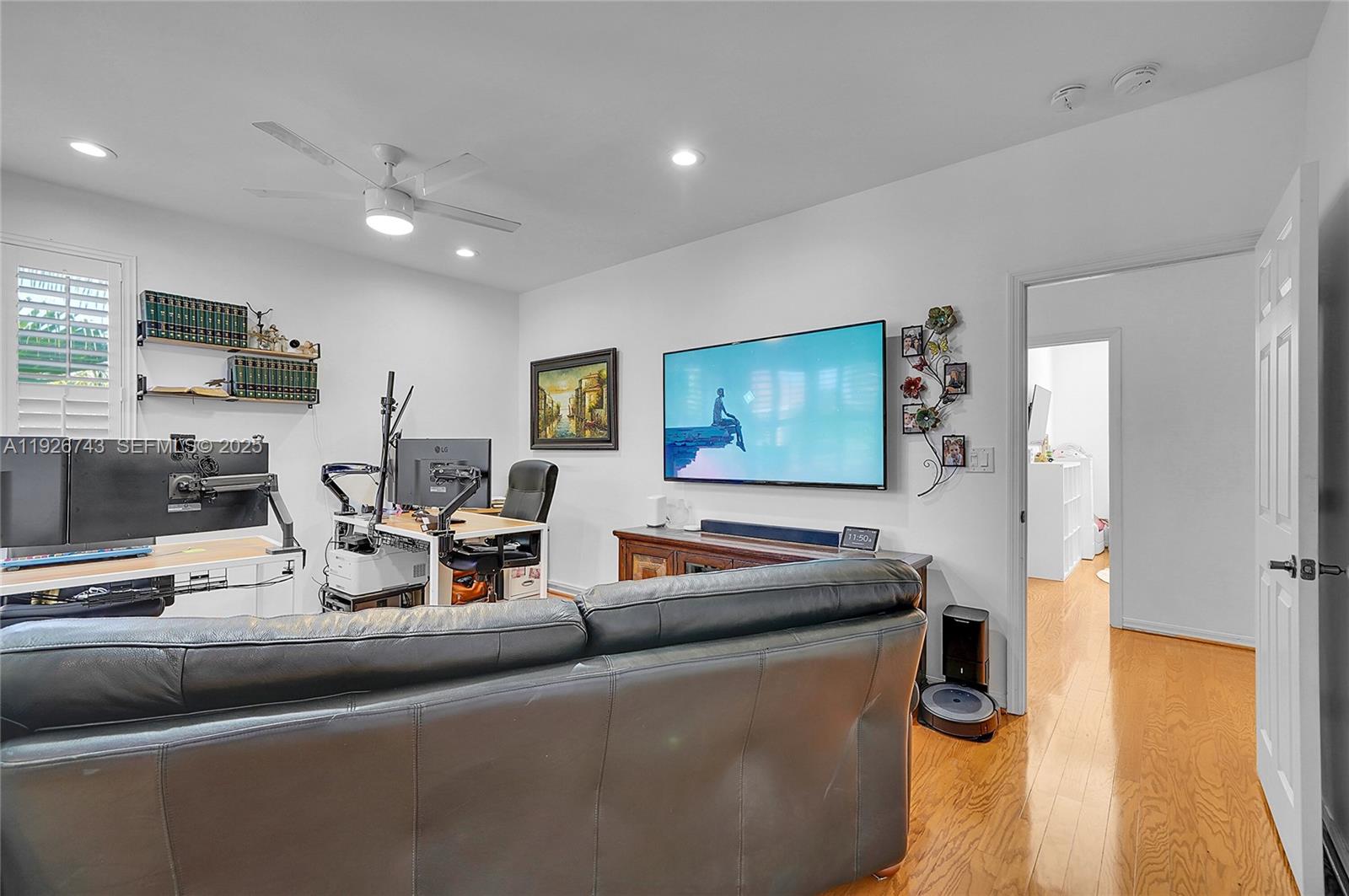 Photo of 1135 Satinleaf St (1135), Hollywood, Florida, 33019 -