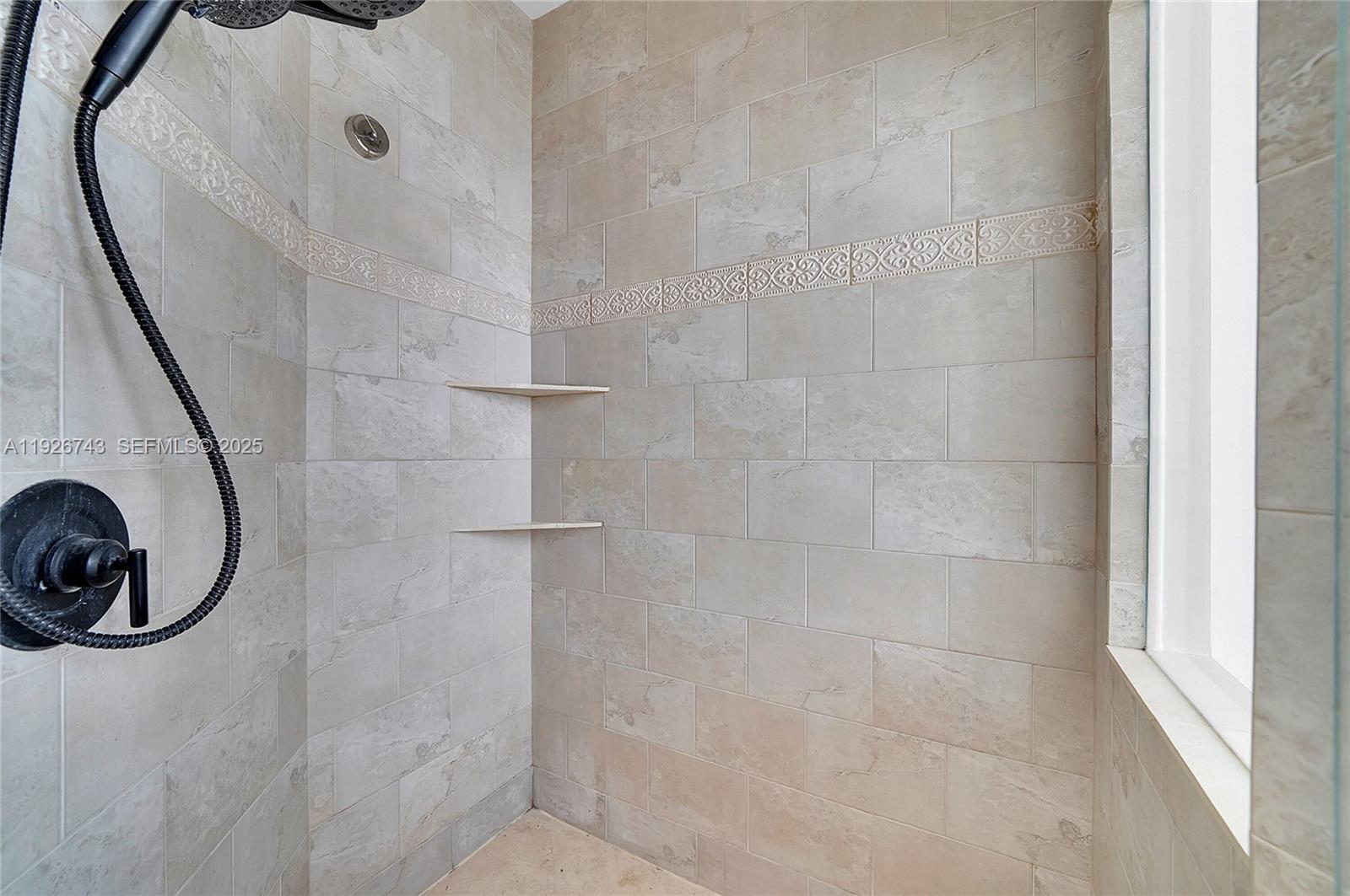 Photo of 1135 Satinleaf St (1135), Hollywood, Florida, 33019 -