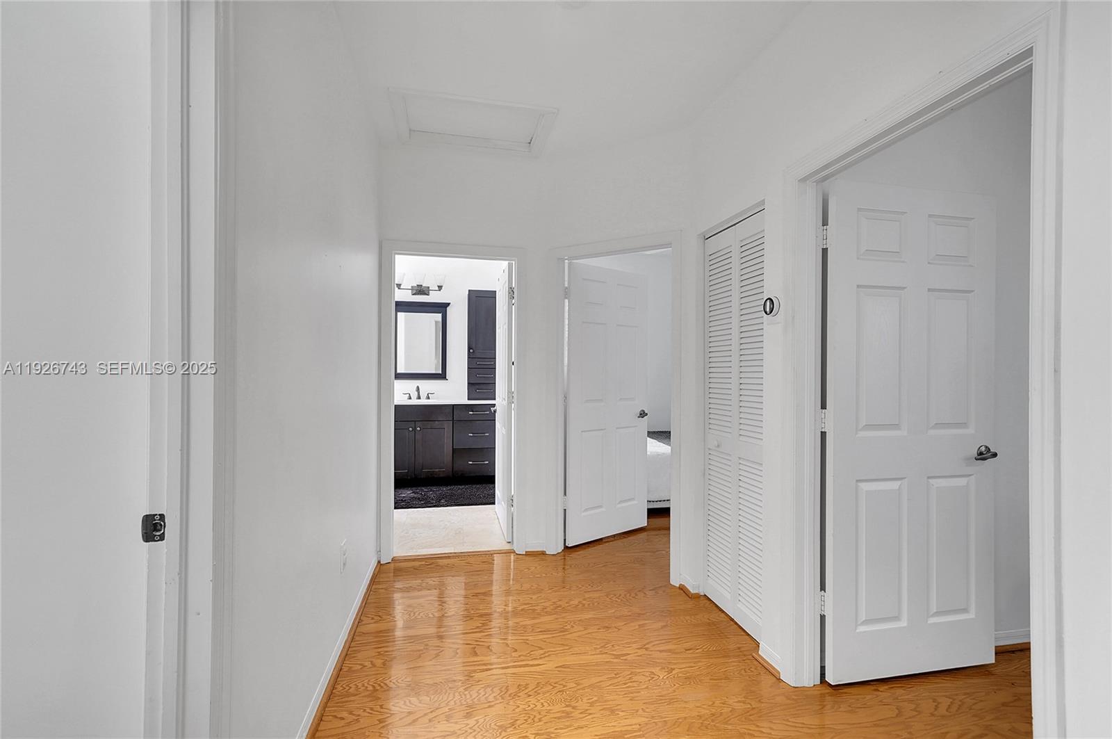 Photo of 1135 Satinleaf St (1135), Hollywood, Florida, 33019 -