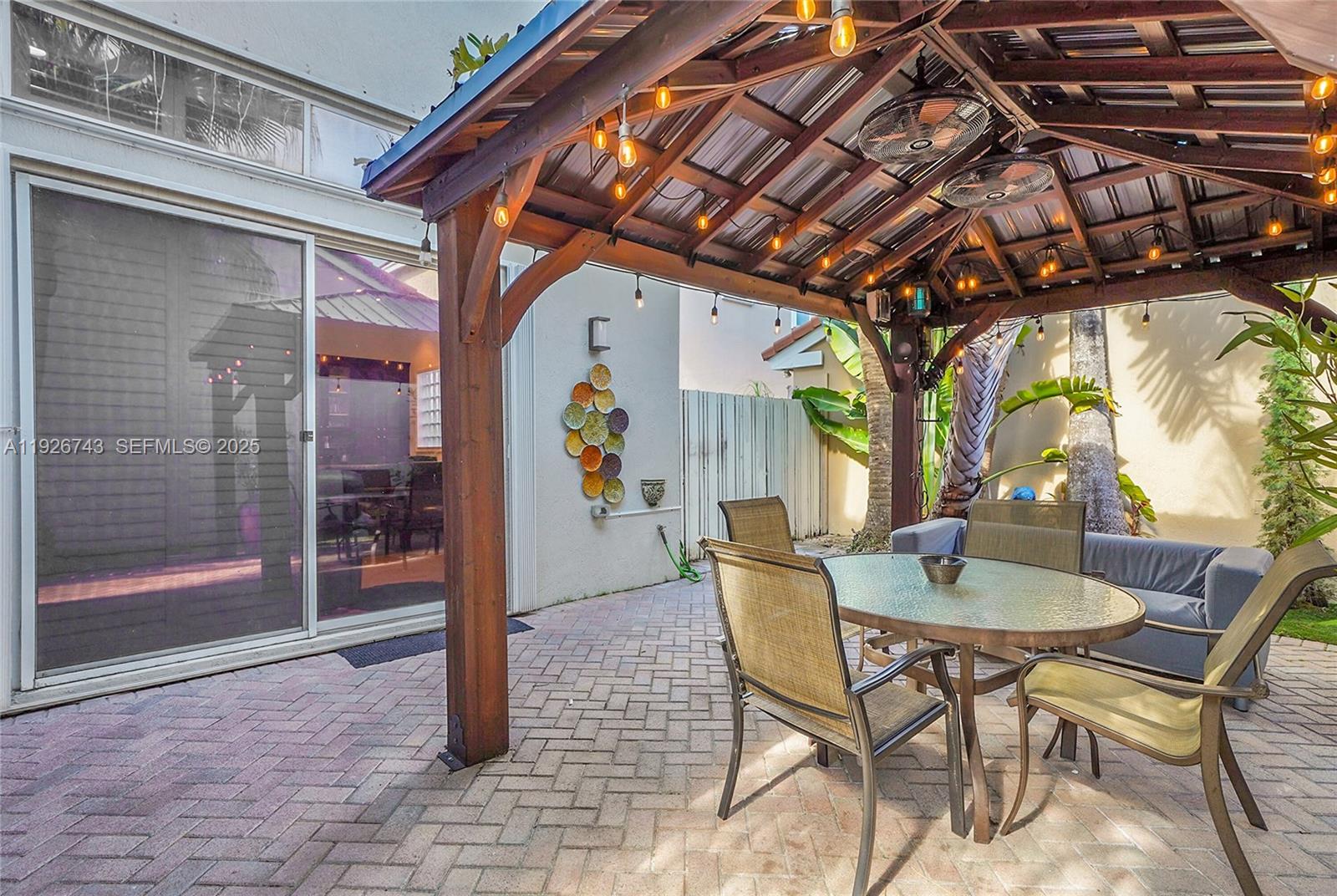 Photo of 1135 Satinleaf St (1135), Hollywood, Florida, 33019 -