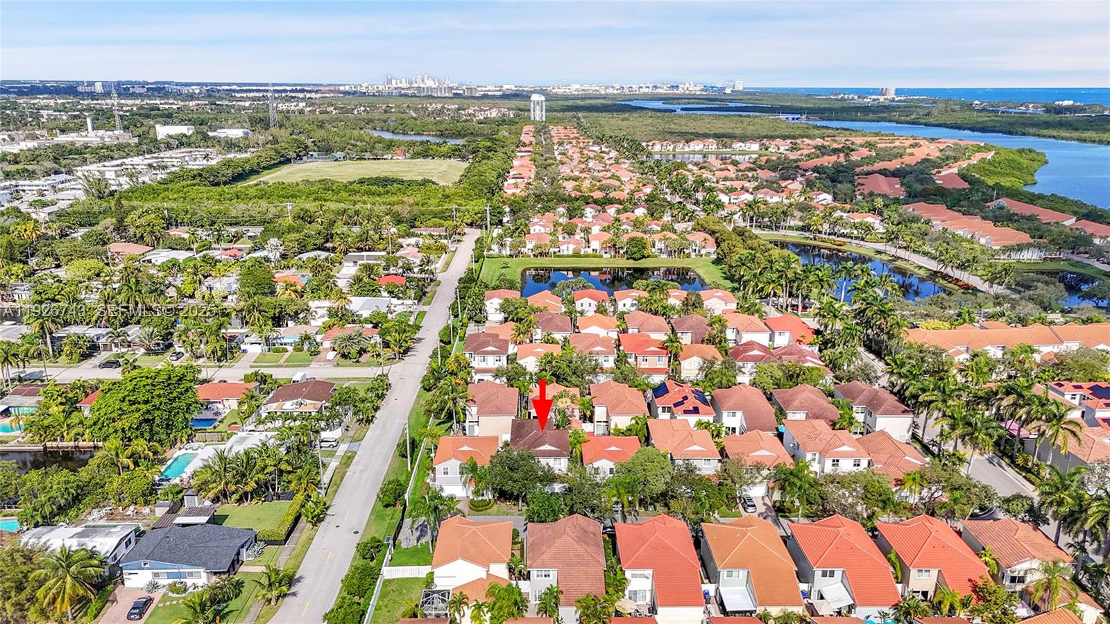 Photo of 1135 Satinleaf St (1135), Hollywood, Florida, 33019 -