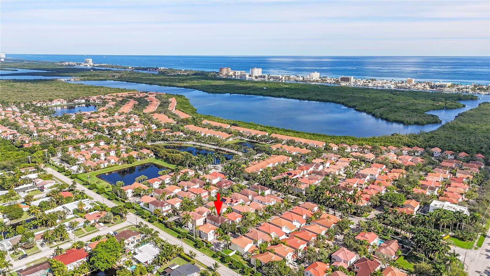 Photo of 1135 Satinleaf St (1135), Hollywood, Florida, 33019 -