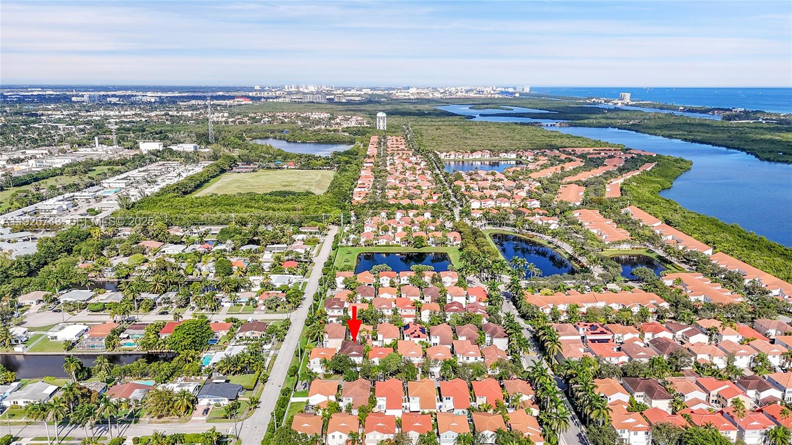 Photo of 1135 Satinleaf St (1135), Hollywood, Florida, 33019 -