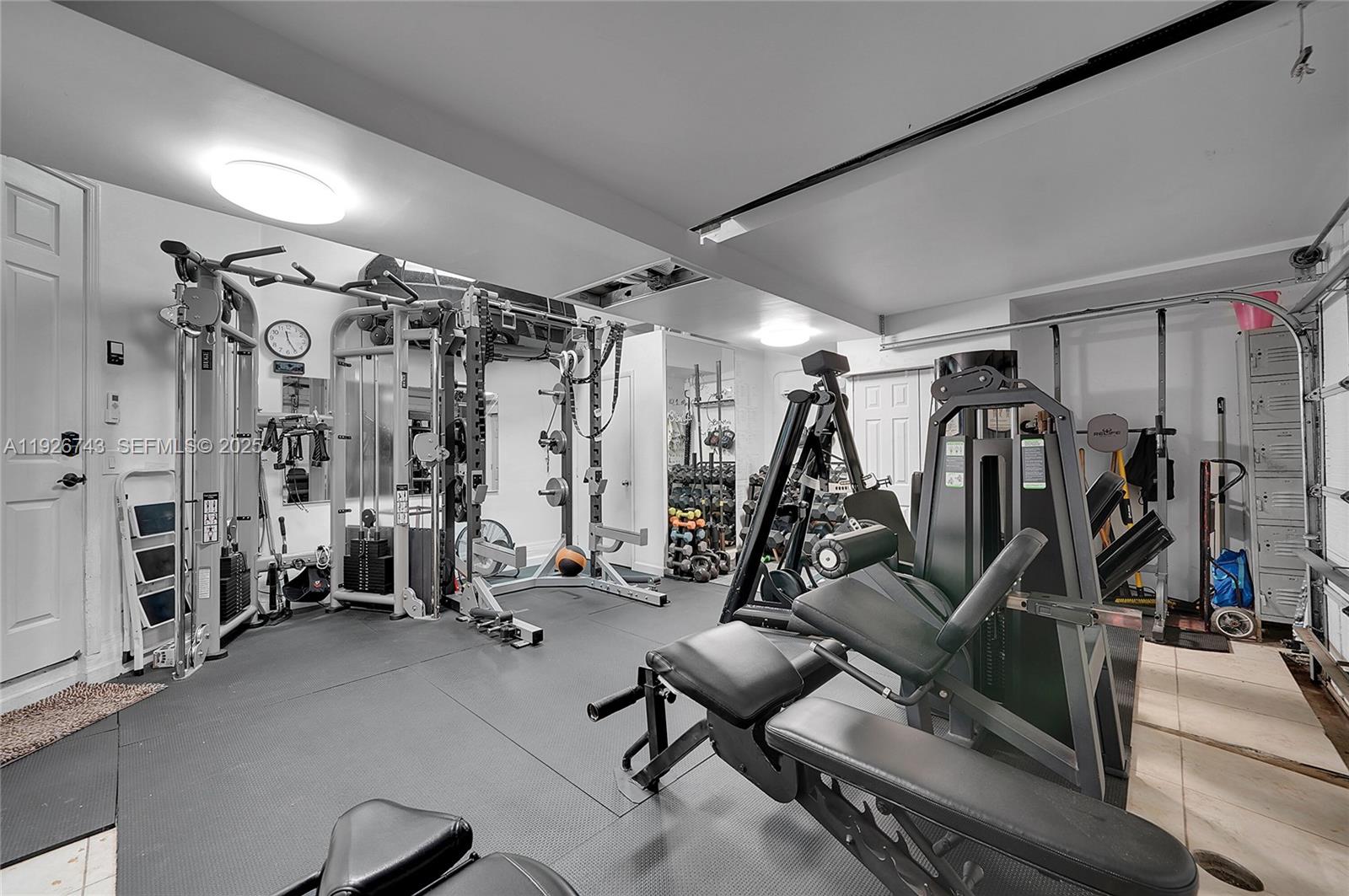 Photo of 1135 Satinleaf St (1135), Hollywood, Florida, 33019 -