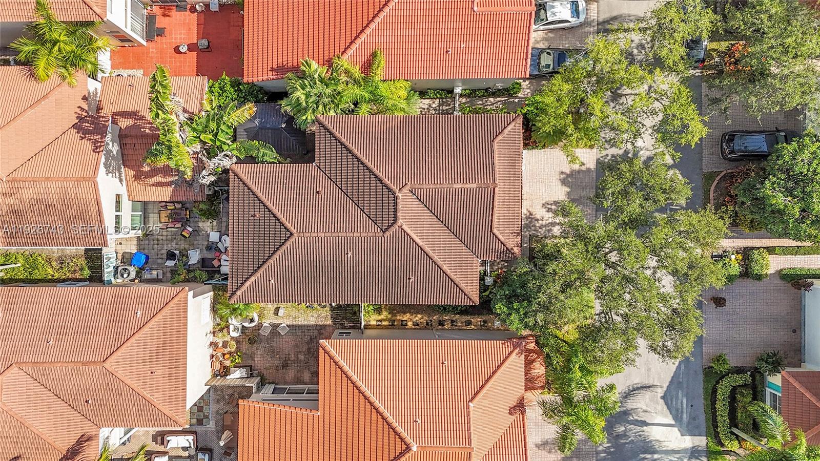 Photo of 1135 Satinleaf St (1135), Hollywood, Florida, 33019 -