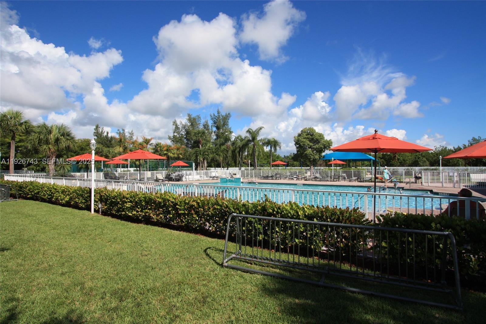 Photo of 1135 Satinleaf St (1135), Hollywood, Florida, 33019 -