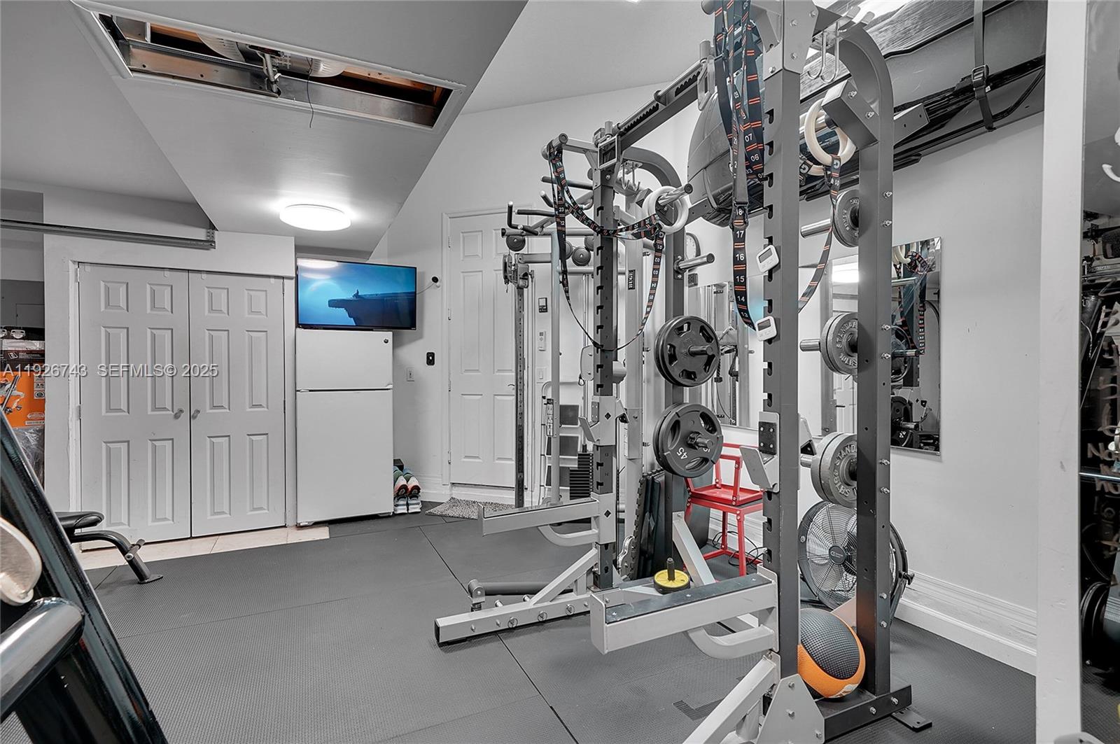 Photo of 1135 Satinleaf St (1135), Hollywood, Florida, 33019 -