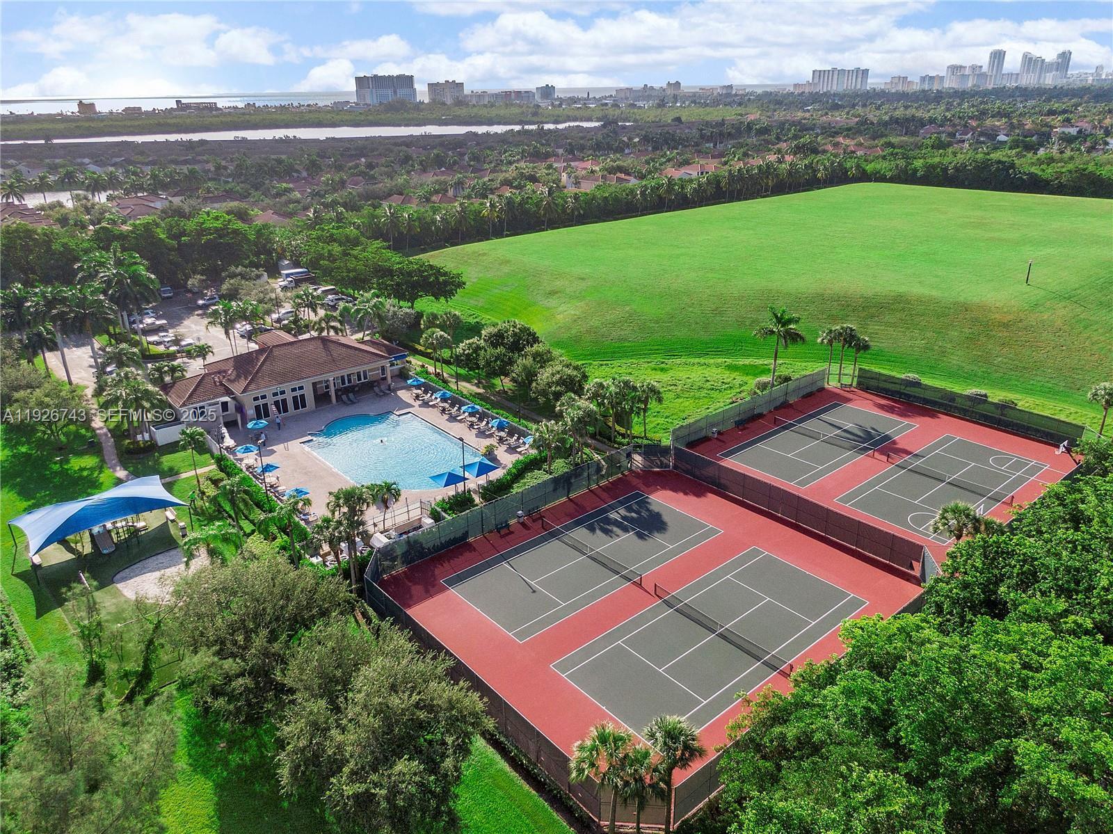 Photo of 1135 Satinleaf St (1135), Hollywood, Florida, 33019 -