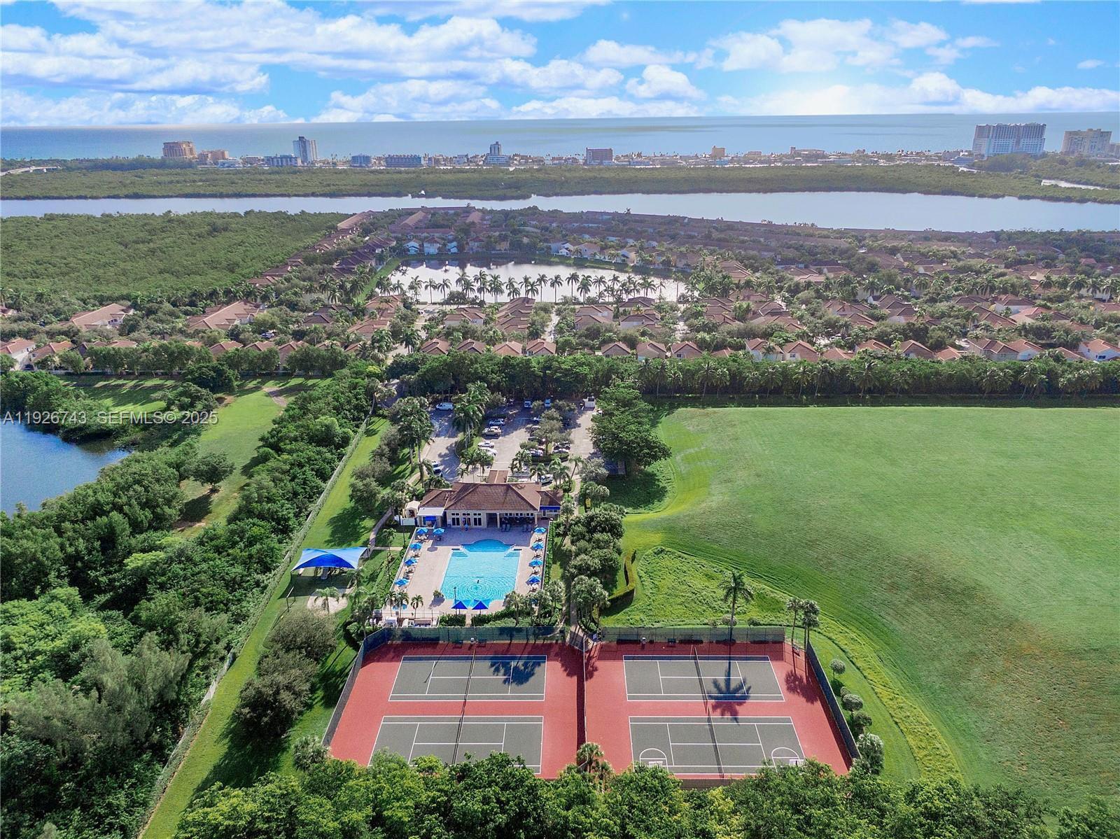 Photo of 1135 Satinleaf St (1135), Hollywood, Florida, 33019 -