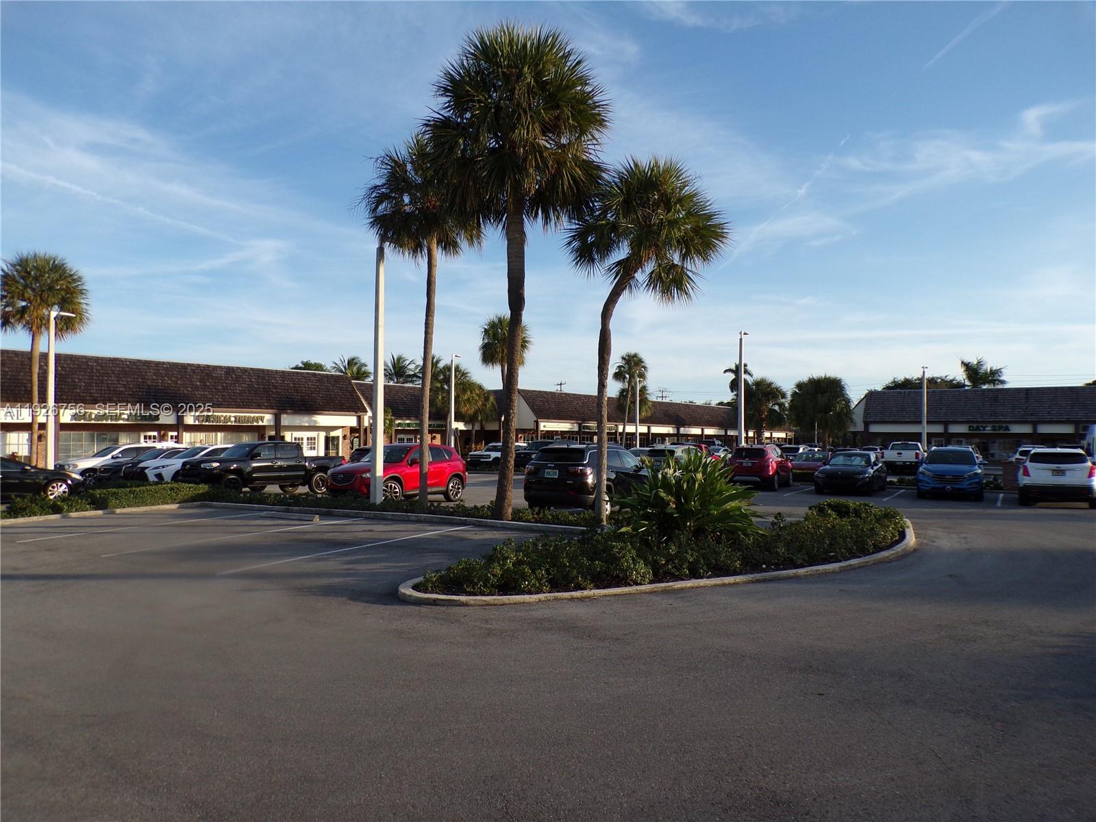   /   sq. ft. $ 2025-12-08 0 foto