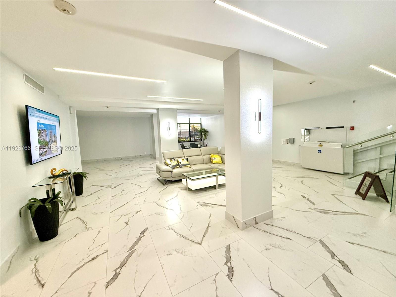 Photo of 1890 Ocean Dr #1907, Hallandale Beach, Florida, 33009 -