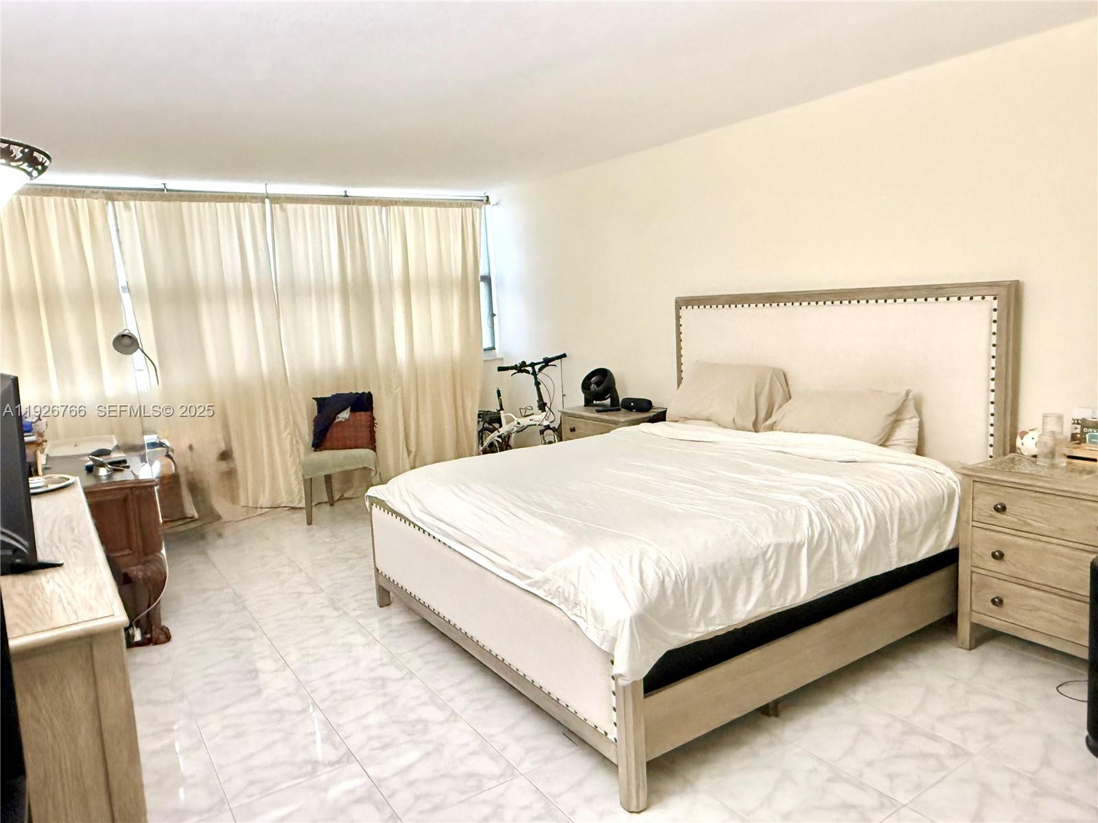 Photo of 1890 Ocean Dr #1907, Hallandale Beach, Florida, 33009 -