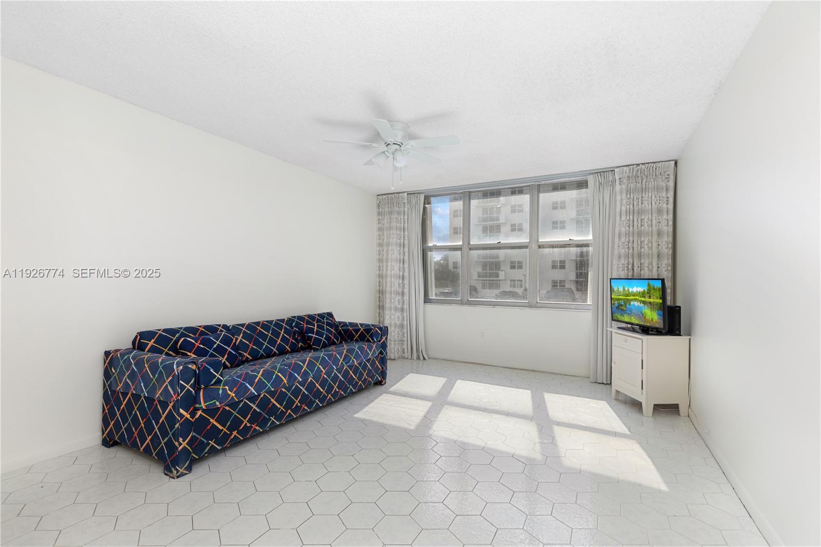 Photo of 2751 Ocean Dr #208S, Hollywood, Florida, 33019 -
