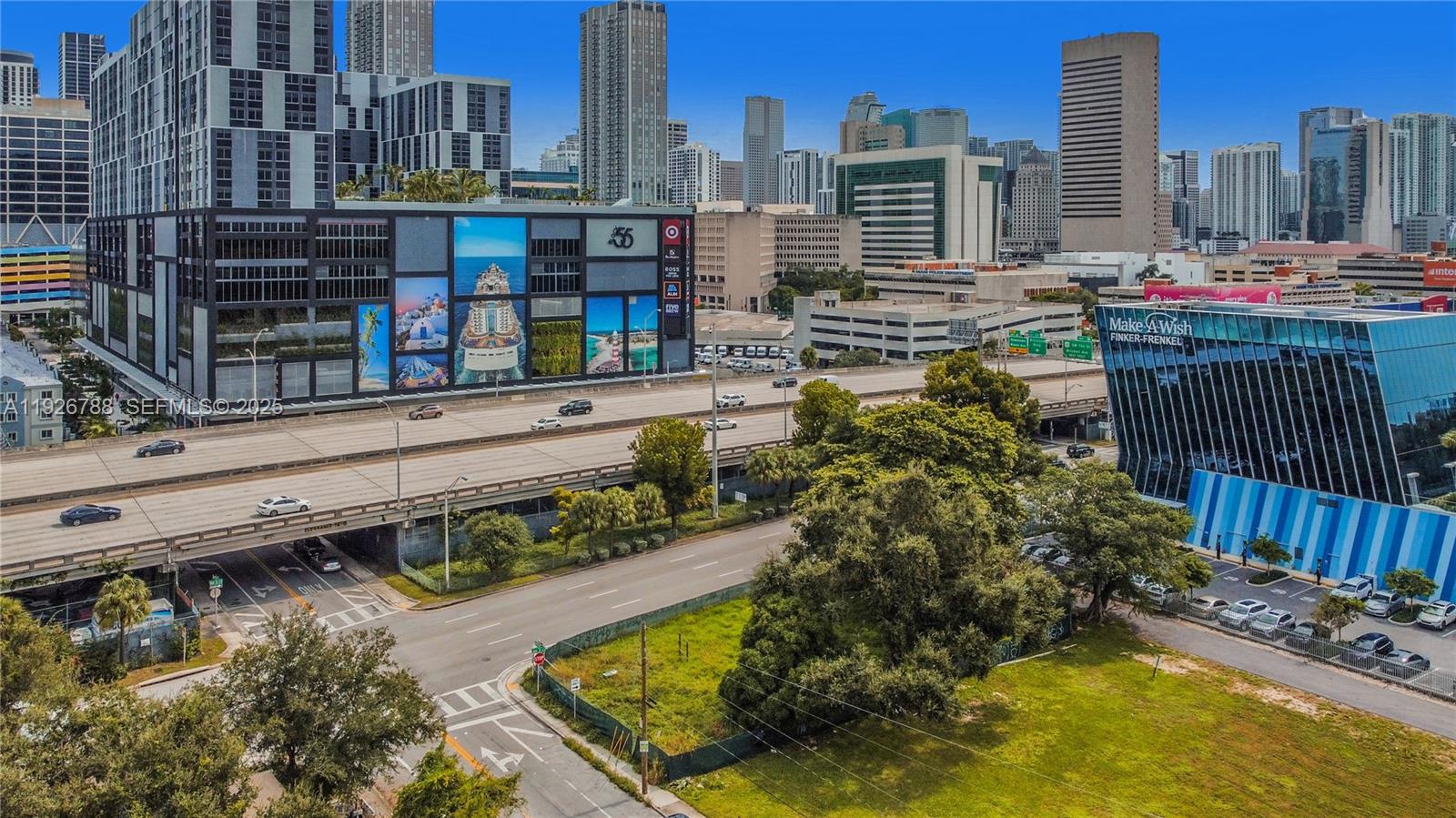 Подробнее / кв.футов $ 2025-12-08 0 Фото