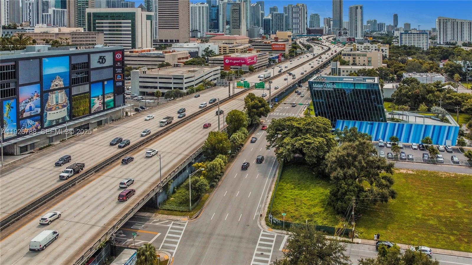 Подробнее / кв.футов $ 2025-12-08 0 Фото