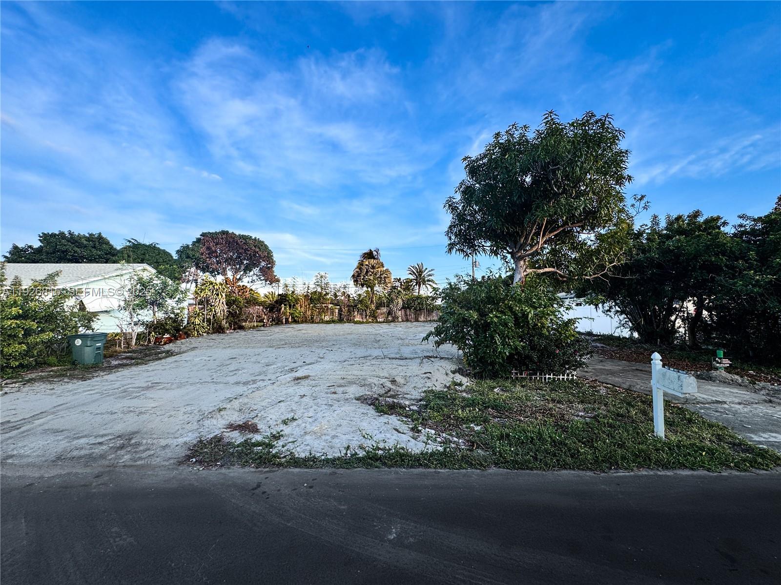 Подробнее / кв.футов $ 2025-12-08 0 Фото